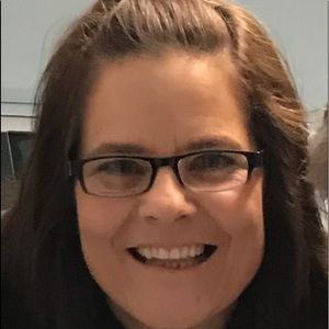 Meet your Posher, Leigh ann